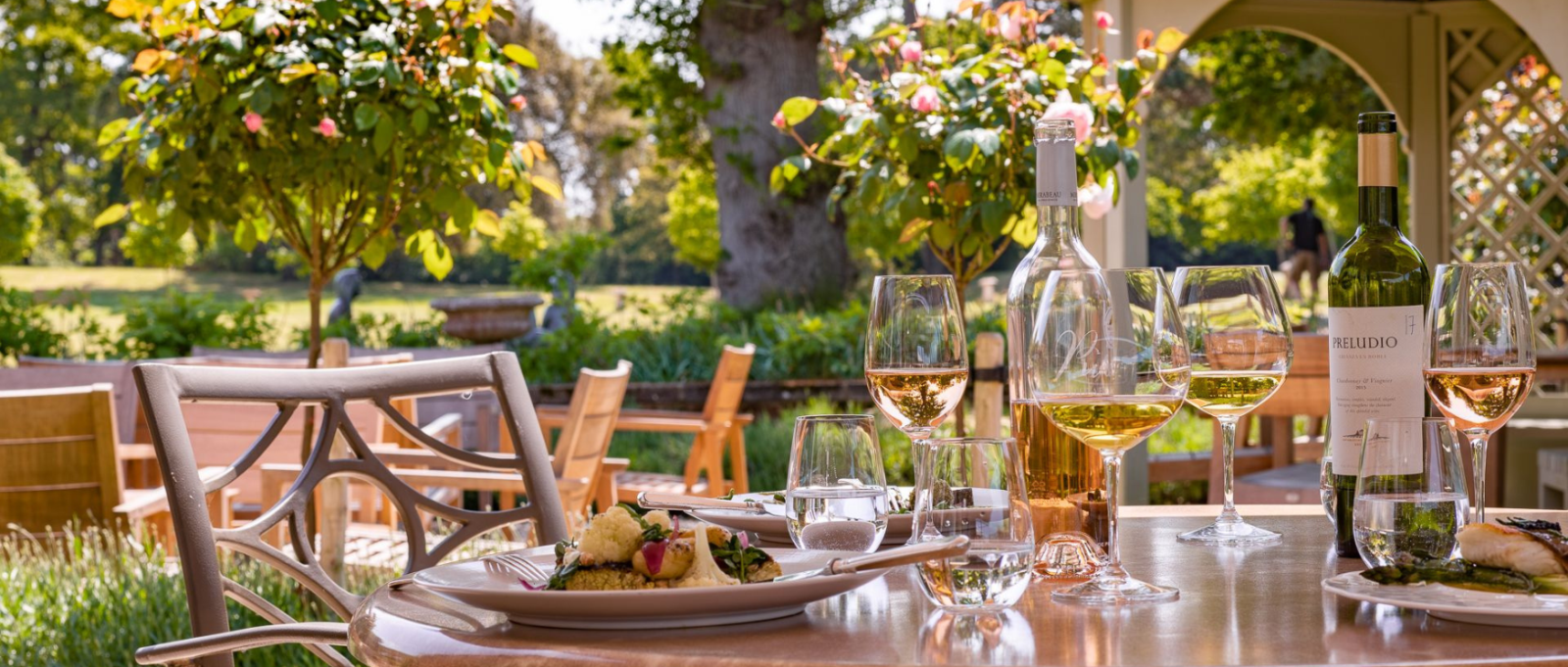 Alfresco dining at Chewton Glen Hotel & Spa